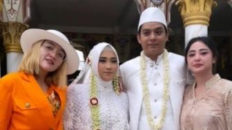 8 Potret Pernikahan Lebby Wilayati Keponakan Dewi Perssik, Juga Dihadiri Angga Wijaya