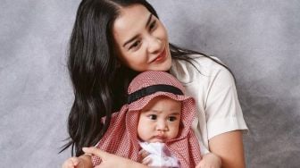 6 Potret Anya Geraldine Bareng Rayyanza Anak Raffi Ahmad, Bikin Gemas!