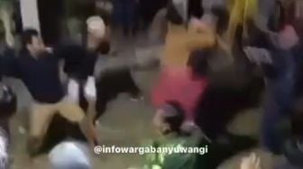 Viral Video Tawuran Acara Orkes di Banyuwangi, Warganet Ikut Emosi: Goblok, Norak...!