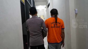 Politisi NasDem Tersangka Penistaan Agama Mendekam di Sel Tahanan Polres Gresik