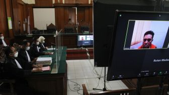 Mas Bechi Jalani Sidang Perdana Kasus Pencabulan