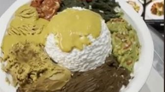 Bikin Kue Tart dengan Desain Nasi Padang, Tampilan Menggiurkan Bikin Penasaran