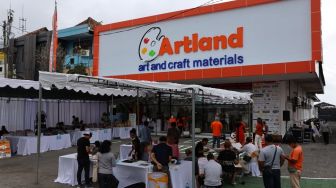 Pacific Paint Beri Dukungan 111 Galon untuk Peresmian Artland Bali