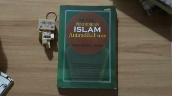 Ulasan Buku Model Pendidikan Islam Anti Radikalisme