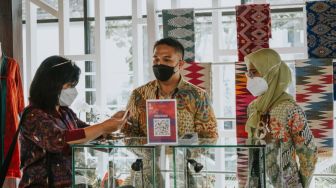 LPEI Pamerkan Produk Mitra Binaan Pada Pameran Road to G20 Bali