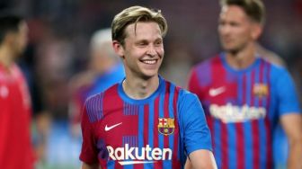 Barcelona Bersedia Pertahankan Frenkie de Jong, Syaratnya Potong Gaji