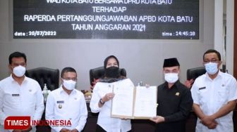 DPRD Kota Batu Setujui Raperda Pertanggungjawaban APBD TA 2021