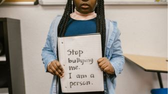 Anak SD di Tasikmalaya Meninggal Usai Dibully, Simak Dampak Bullying Bagi Kesehatan Mental