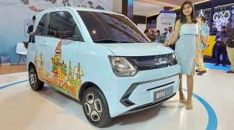 DFSK Perkenalkan Mobil Listrik Dimensi Mini di PEVS 2022, Siap Tantang Wuling Air?