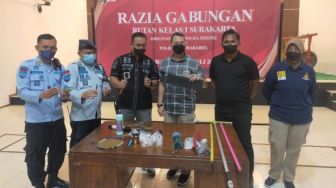 Ditresnarkoba Polda Jateng Razia Rutan Solo, Termukan Serbuk Putih di Plastik, Dikira Narkoba Ternyata...