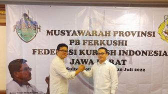 H. Zaenal Muttaqin Nahkodai PB Ferkushi Jawa Barat
