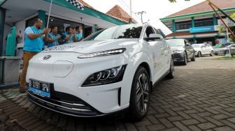 PLN Gelar Tur Mobil Listrik Jakarta ke Bali