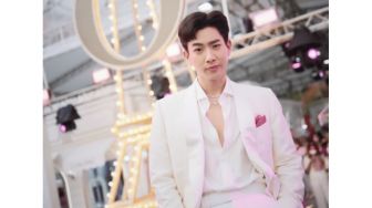 10 Potret Menawan Off Jumpol, The Most Handsome Thai Actor 2022