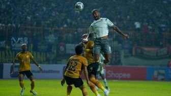 Hasil Liga 1: Bhayangkara FC dan Persib Berbagi Poin di Stadion Wibawa Mukti