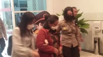 Didampingi Dua Orang, Giliran Kekasih Mendiang Brigadir J Diperiksa Bareskrim Polri Siang Ini