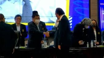 Dihadiri JK, Surya Paloh Dianugerahi Gelar Honoris Causa dari Universitas Brawijaya