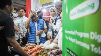 Cari Penyebab Kenaikan, Zulhas Juga Upayakan Stabilitas Harga Telur dan Tepung