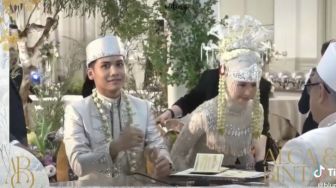 Bintang Emon Bertingkah Konyol Selama Proses Akad Nikah, Warganet: Diajak Bercanda Seumur Hidup