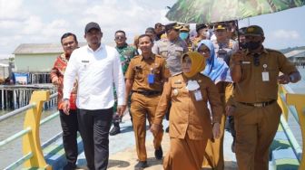 Serius Benahi Belawan, Bobby Nasution Survei Rumah Apung ke Kota Tanjungpinang