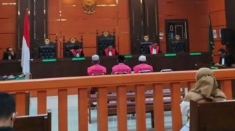 Hakim Tolak Eksepsi Terdakwa Kasus Korupsi Dana Hibah KONI Kota Padang