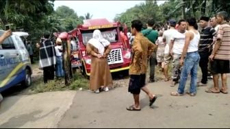 Odong-odong di Kragilan Serang Tertabrak Kereta Api, 9 Orang Penumpang Tewas