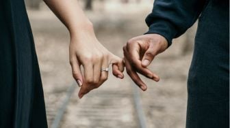 4 Hal Penting yang Harus Kamu Lakukan untuk Menjaga Hubungan dengan Pasangan