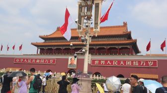 Bendera Indonesia Berkibar di Kota Terlarang Beijing China