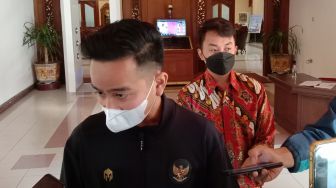 Putra Mahkota Keraton Kasunanan Surakarta Temui Gibran, Undang Ikut Kirab Malam 1 Suro