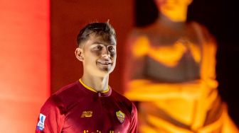 Air Mata Dybala dan Lautan Fans AS Roma di Kota Abadi