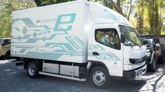 Truk Listrik Fuso eCanter Akan Diuji Coba di Bali