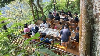 Nikmatnya Menyatap Menu Eksklusif Berlatar Bukit di The Hills by Daong, Jadi Destinasi Wisata Baru di Bogor!