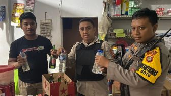 Polsek Kota Timur Amankan Puluhan Botol Miras di Kota Gorontalo