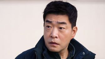 6 Potret Son Hyun Joo di The Good Detective Season 2, Tetap Jadi Detektif yang Handal