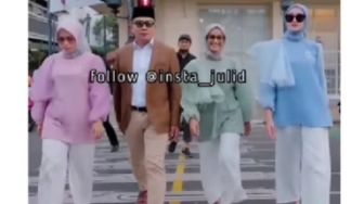 Tak Kalah Keren dari CFW, Bandung Punya Braga Fashion Week, Netizen Salfok sama Bagian Tubuh Ridwan Kamil yang Ini