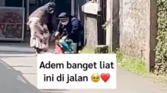 Langka! Video Wanita Berhijab Tolong Biarawati Bikin Adem Netizen: Habluminannas Sesungguhnya