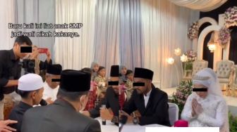 Ayah Meninggal Dunia, Begini Momen Haru Remaja SMP Jadi Wali Nikah Kakaknya, Warganet Ikut Mewek