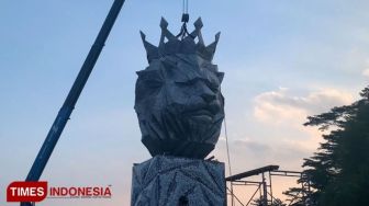 Patung Kepala Singa di Stadion Kanjuruhan Malang, Kandang Arema FC Kian Gahar