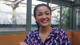 Tolak Ajakan Raffi Ahmad Dukung Salah Satu Capres, Nirina Zubir Ungkap Kecewa Kasus Mafia Tanah Belum Beres