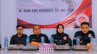 Dituding Cemarkan Nama Baik Hakim EN, Ini Klarifikasi Duke Arie Widagdo