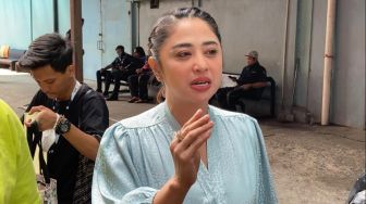 Kasus Penyelewangan Dana, Dewi Perssik Berharap Angga Wijaya Mengakui dan Minta Maaf