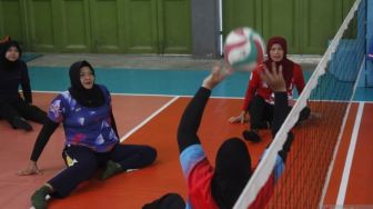 Hasil Pertandingan Bola Voli Duduk Putri: Indonesia Dominasi Putaran Pertama Grup C