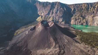 Ini Dia 10 Gunung Tertinggi di Indonesia, Berani Hiking?