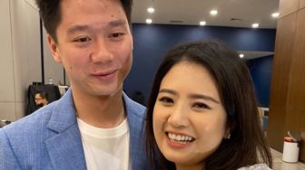 Romantis Abis! 5 Potret Kevin Sanjaya Melamar Valencia Tanoesoedibjo di JIS