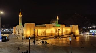 Masjid Al-Shuhada dan Makam 70 Syuhada di Perang Uhud
