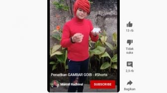 Siapa Pesulap Merah? Si Serba Merah Bongkar Trik Pengobatan Gus Samsudin