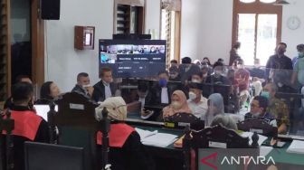 Pejabat Pemkab Bogor Ungkap Hubungan Ade Yasin dan Ihsan Ayatullah