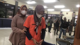 Polisi Ringkus Emak-emak Pelaku Penipuan Minyak Goreng Modus Jual Harga Murah