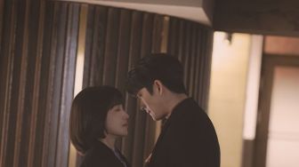 5 Potret Romantis Park Eun Bin dan Kang Tae Oh di Extraordinary Attorney Woo, Kemesraannya Bikin Baper yang Nonton