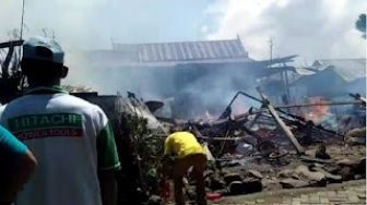 Kebakaran di Jeneponto, 5 Rumah Ludes Dilalap Api