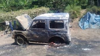 Ditinggal Pergi, Mobil dan Motor Warga Jember di Garasi Dibakar Orang Tak Dikenal